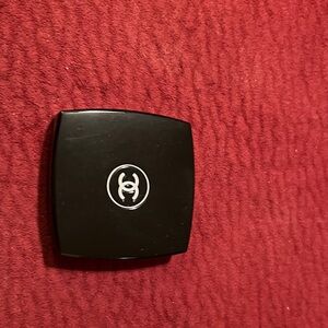 CHANEL Sleek Black Compact